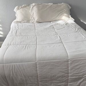 White Comforter Set